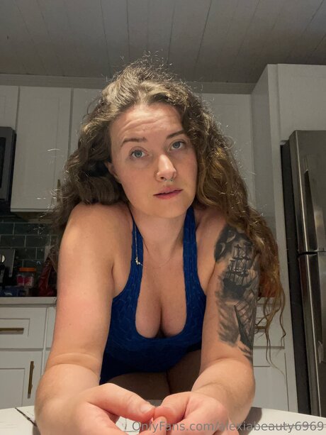 Alexiabeauty6969 star pornographic picture