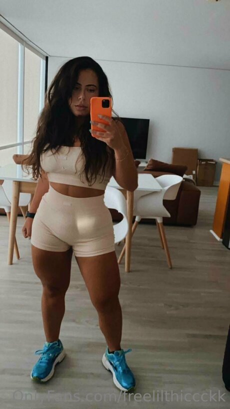 Lilthiccckktv hot pornstar picture