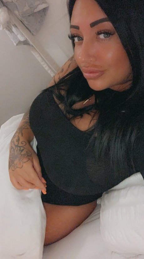 bisexual onlyfans beautiful naked pic