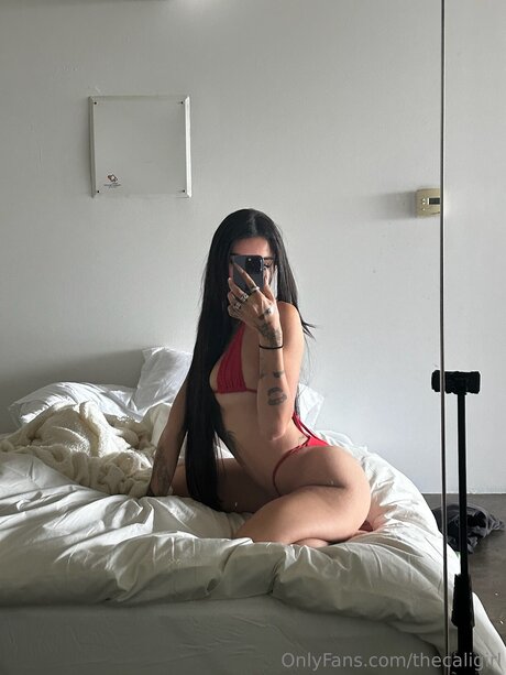 Thecaligirl naked actress photos