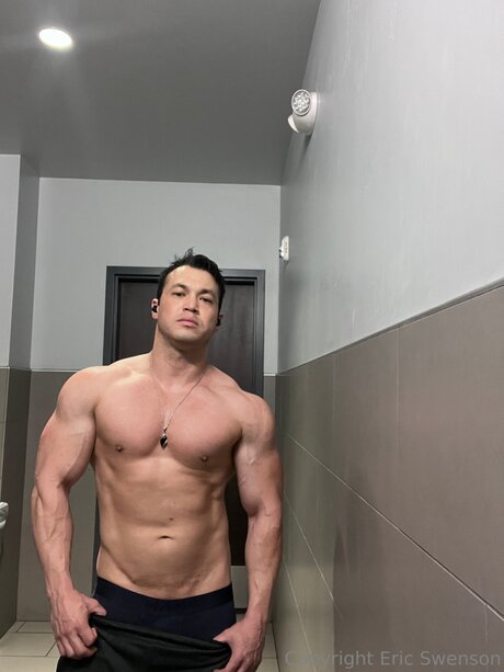 Ericswenson model nudes photos