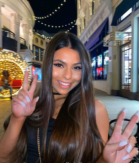 mariaakk art pornstar archive