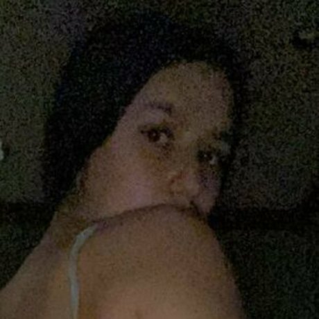 bisexual onlyfans hot pic