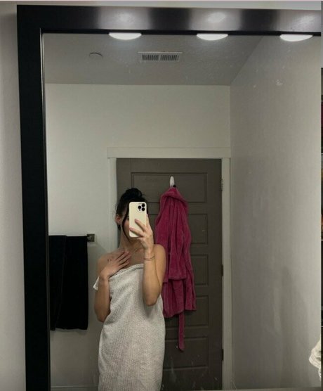 kylienelson free pornstar picture