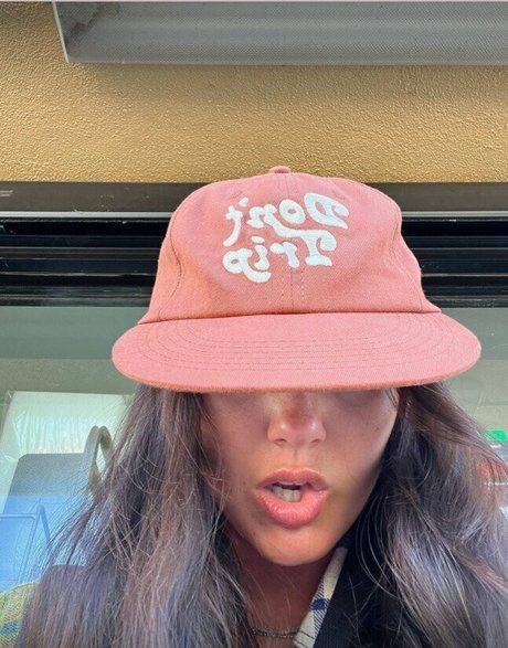 kylienelson top profile image