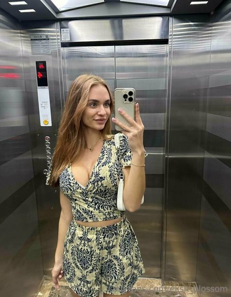 Elish_blossom pornstar nudes images