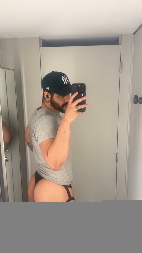 Theasstropapi pretty pornstar photos