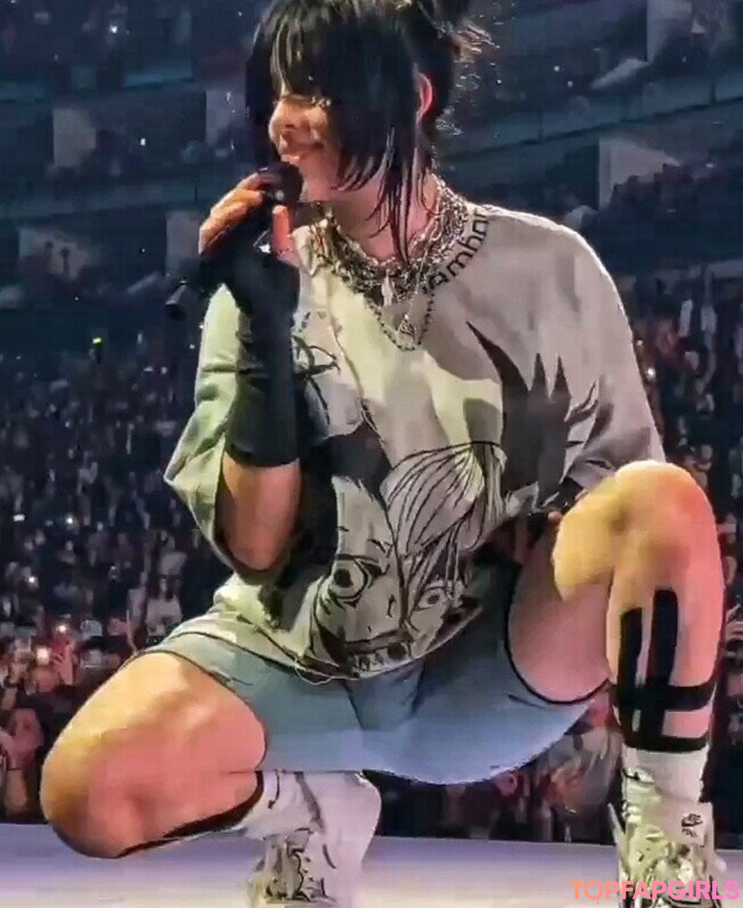 Billie eilish cameltoe