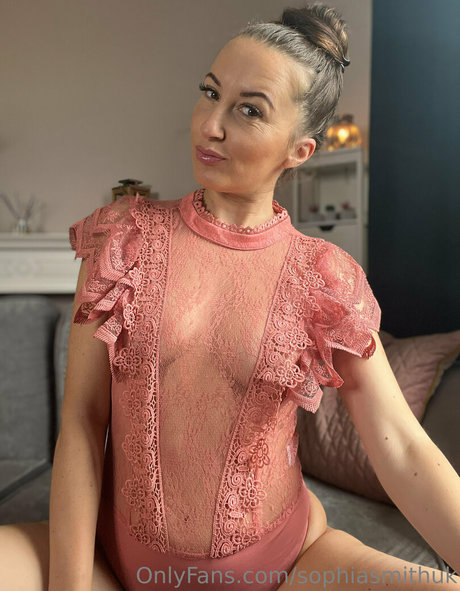 chubby mature onlyfans art porn gallery