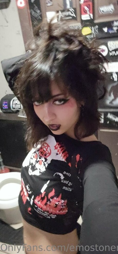 Emostonergorl pornstar erotic photos
