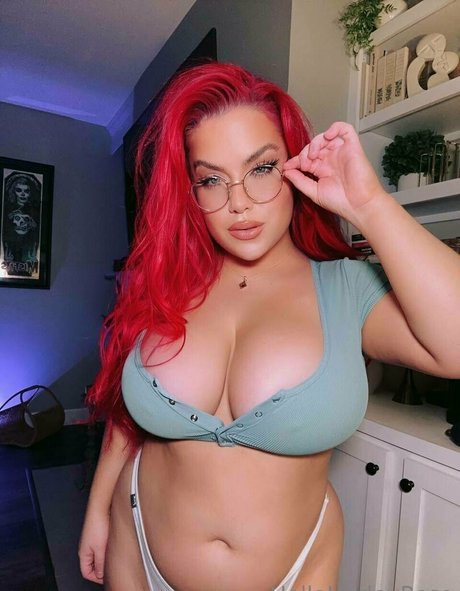 helloharleyrose star best picture