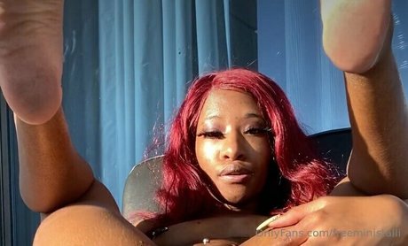 freeministalli star nude image