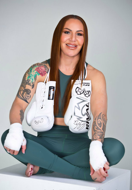 criscyborg adult star photo