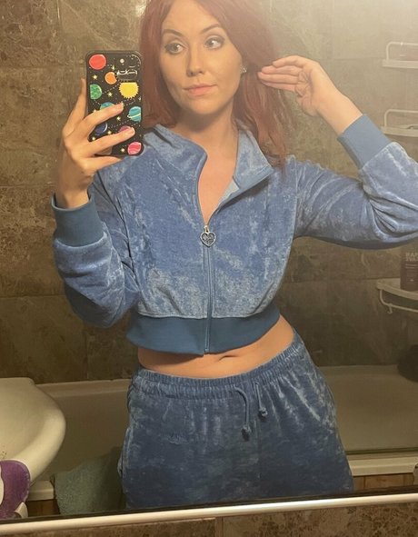 bigblueeyes666 model nude picture